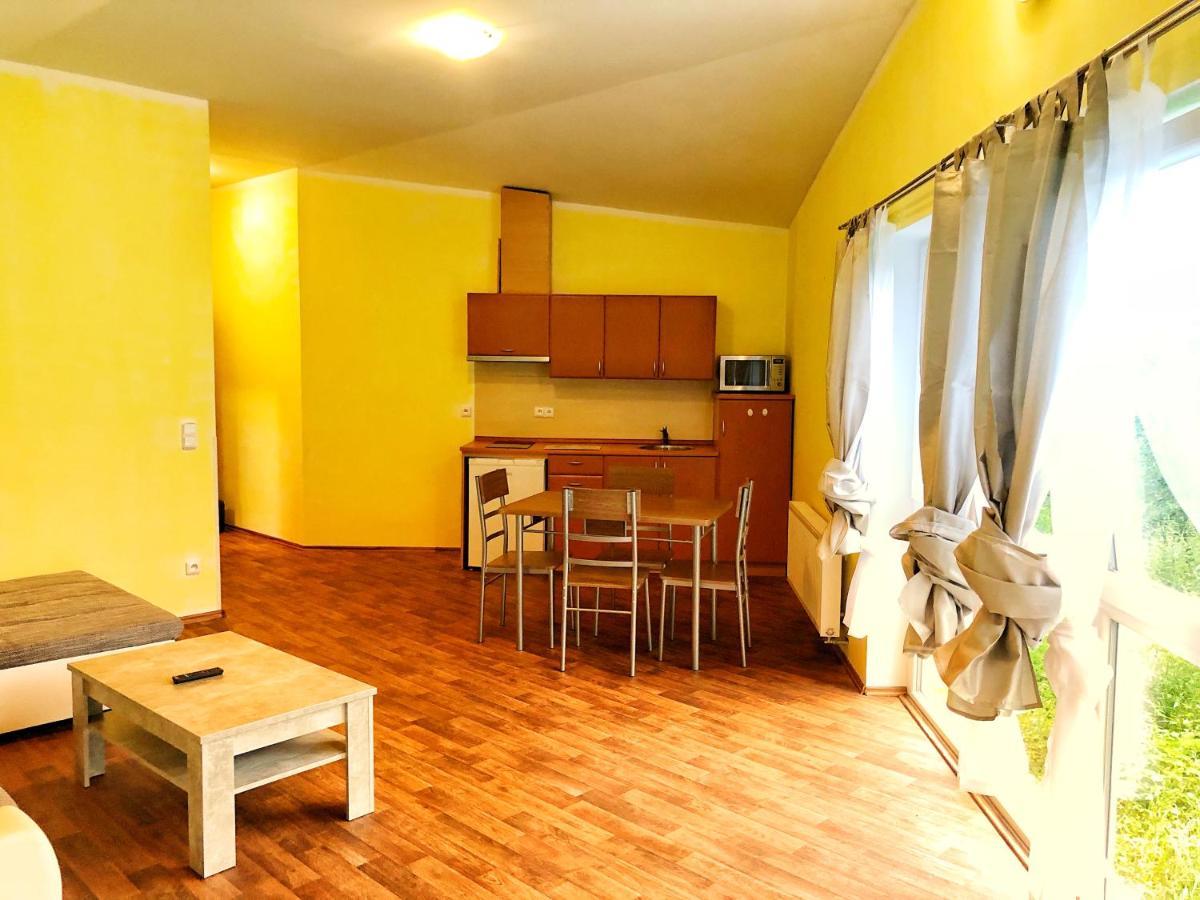 Apartmany Slunecnice Konstantinovy Lázně Dış mekan fotoğraf